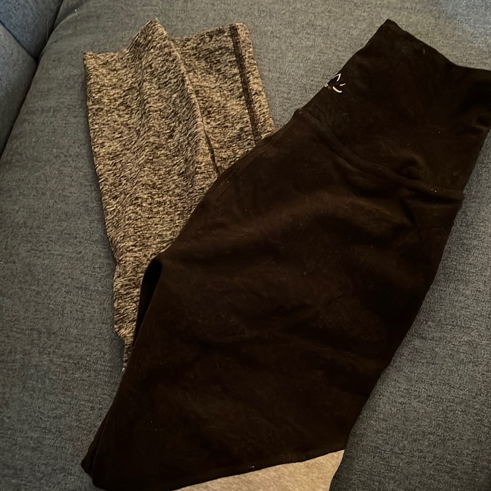 Beyond Yoga multi color size medium legging